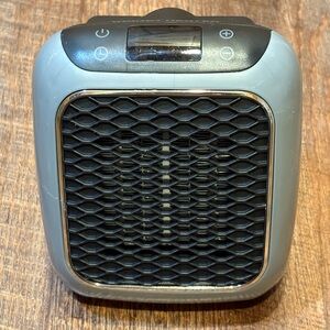 Handy Heater Turbo Personal Plug In Wall 800W 120V *NO REMOTE NO BOX*